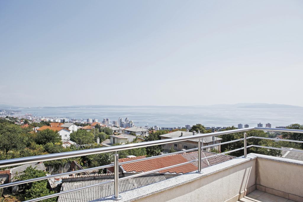 Peachy House Apartment Rijeka Phòng bức ảnh