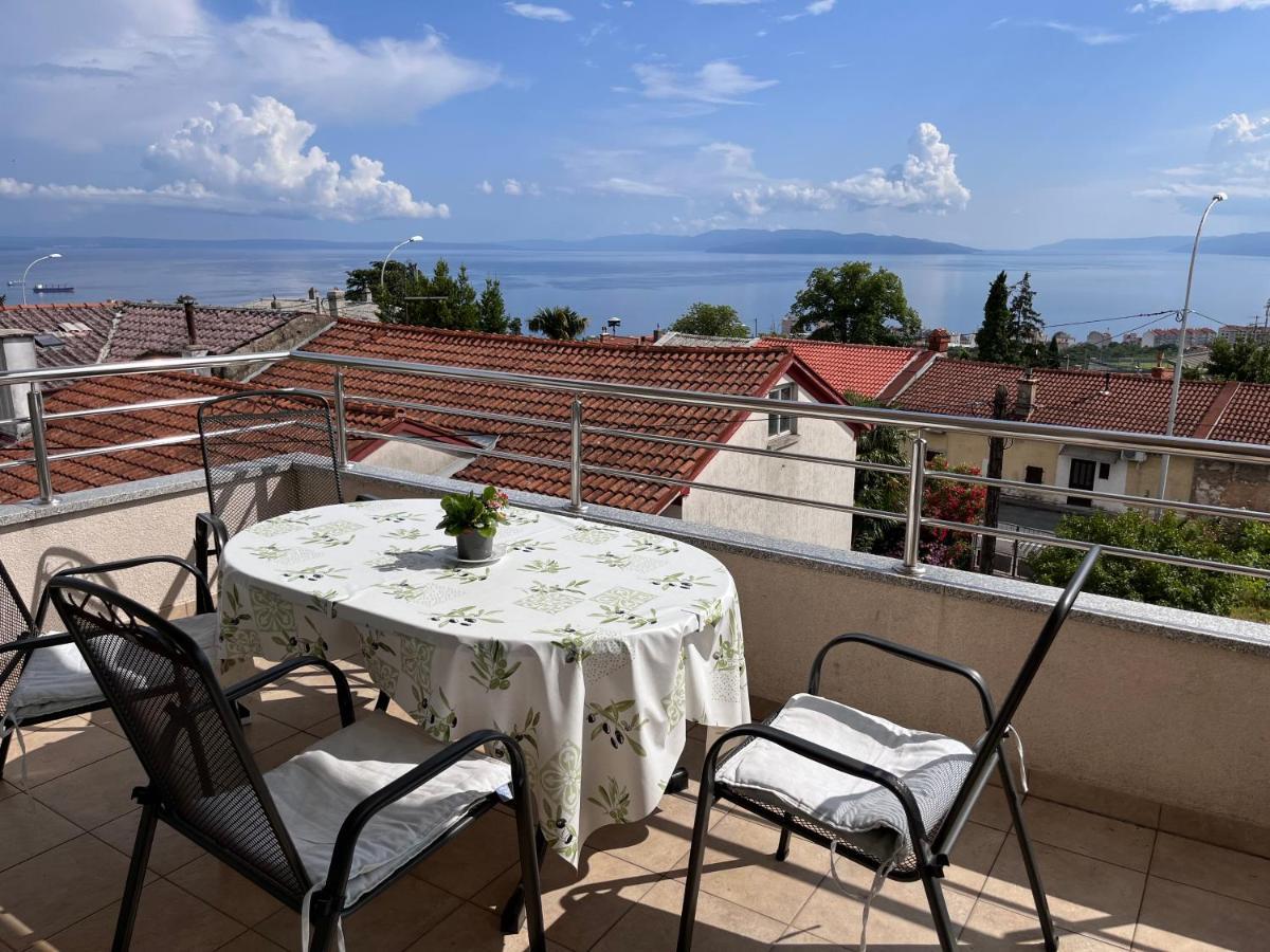 Peachy House Apartment Rijeka Ngoại thất bức ảnh