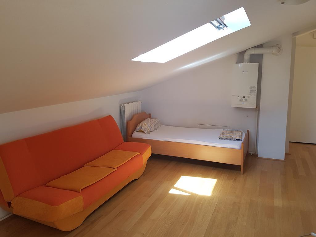 Peachy House Apartment Rijeka Ngoại thất bức ảnh